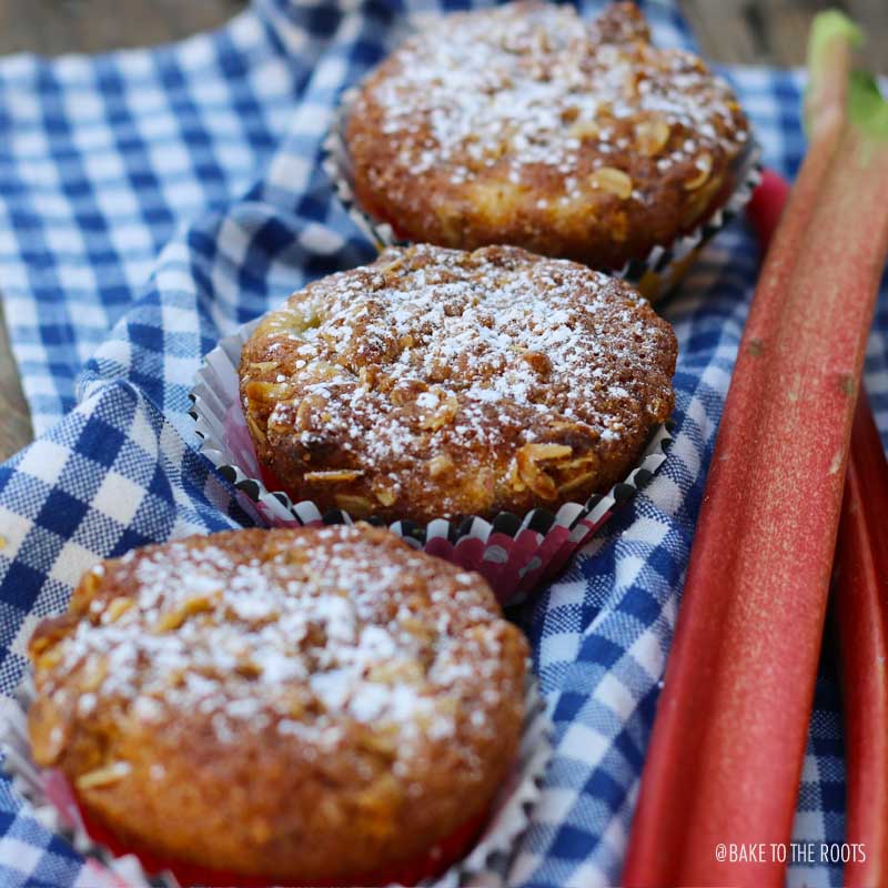 Rhabarber Streusel Muffins – Bake to the roots