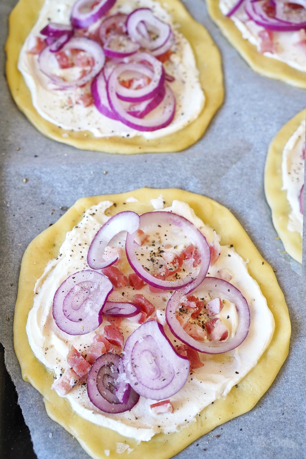 Alsatian tarte flambée aka. Alsace Tartes Flambées | Bake to the roots