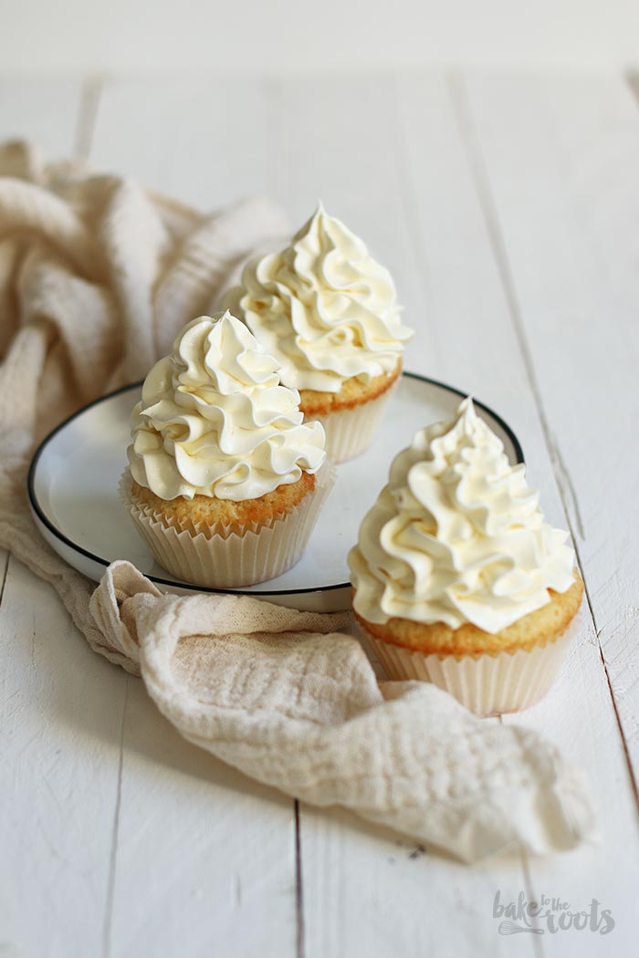 Easy Peasy Vanilla Cupcakes | Bake to the roots