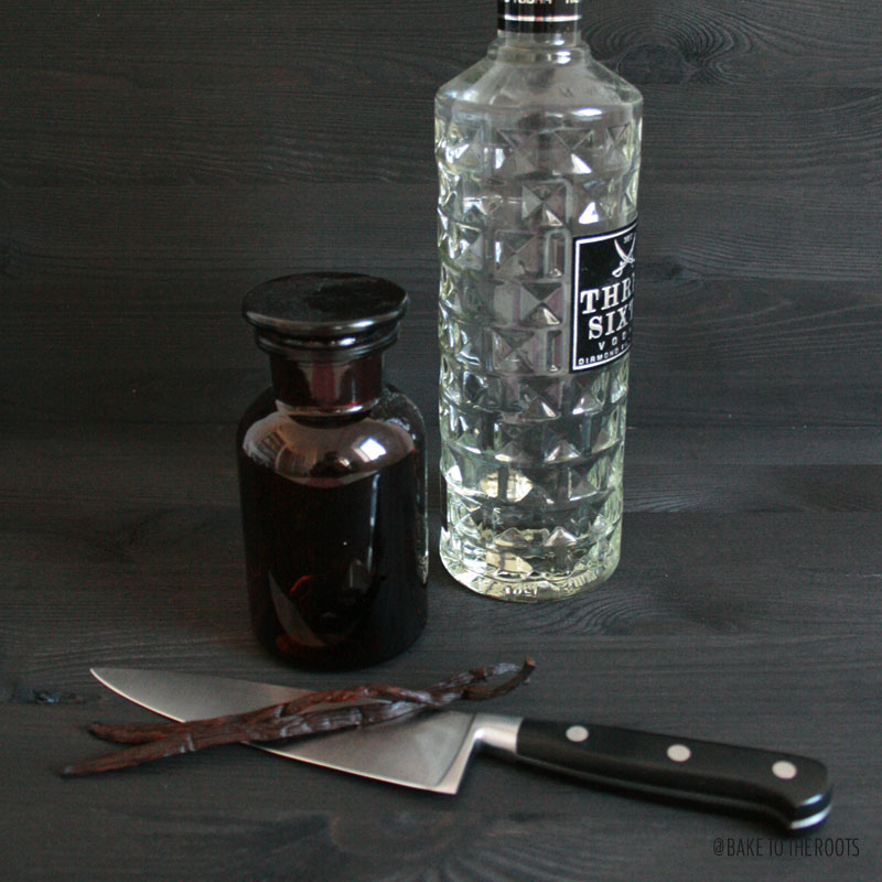 Homemade Vanilla Extract | Bake to the roots