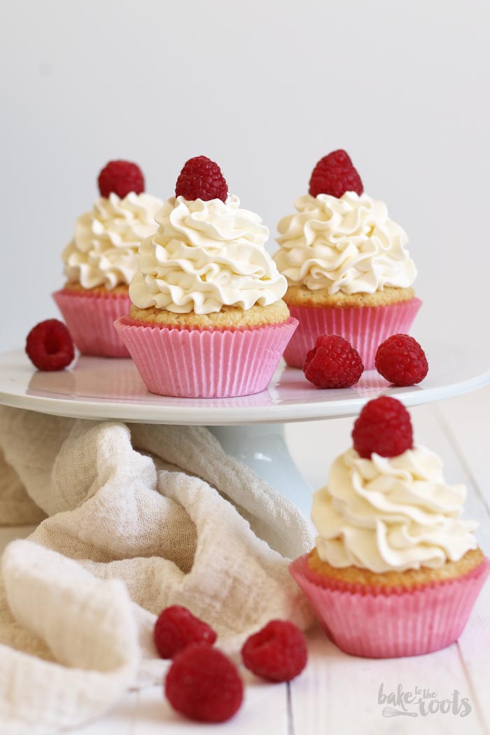 White Chocolate Raspberry Cheesecake Cupcakes