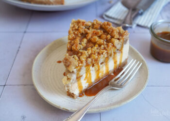 Karamell Apfel Streusel Käsekuchen | Bake to the roots