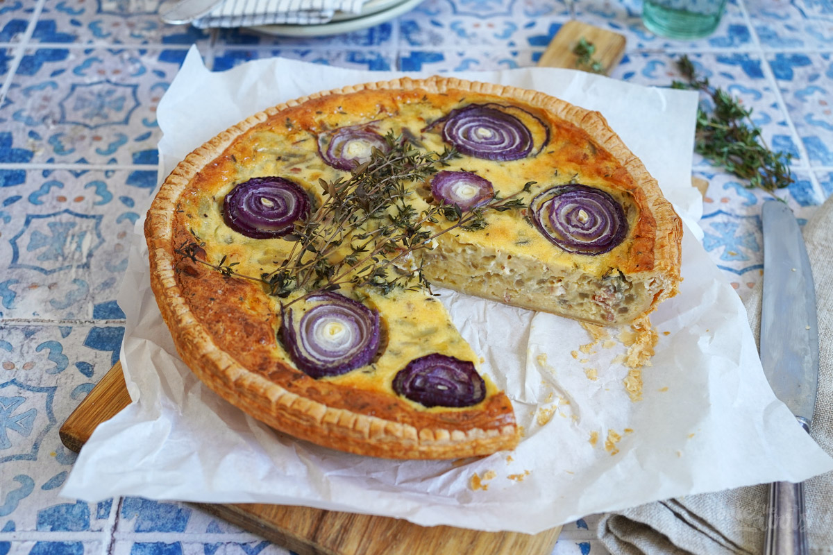 Zwiebel & Bacon Quiche | Bake to the roots