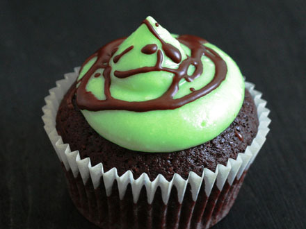 Chocolate Mint Cupcakes | Bake to the roots