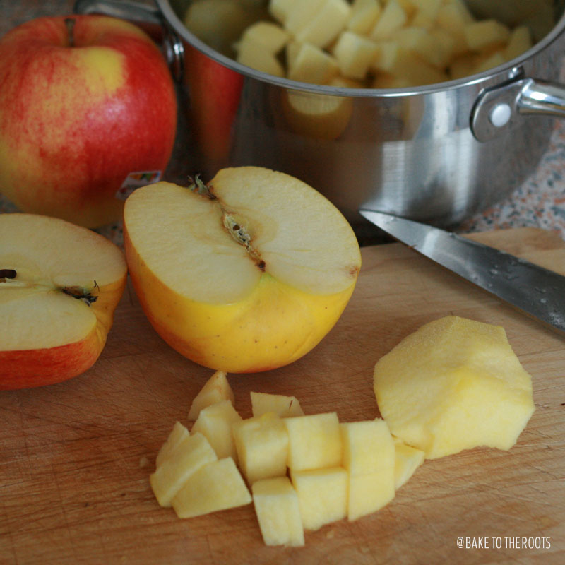 Homemade Apple Sauce|Bake to the roots