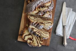 Einfacher Nusszopf | Bake to the roots