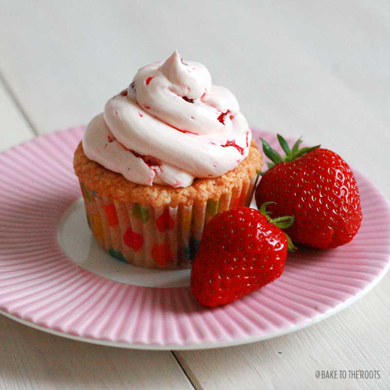 Very Strawberry Cupcakes | Bake to the roots