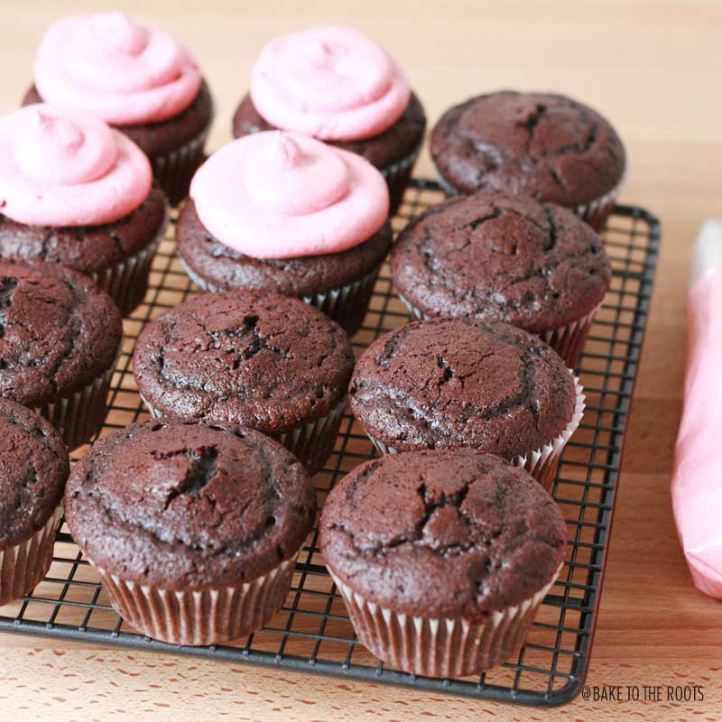 German Fan Cupcakes (Chocolate Cupcakes with Raspberry Vanilla Buttercream) | Bake to the roots
