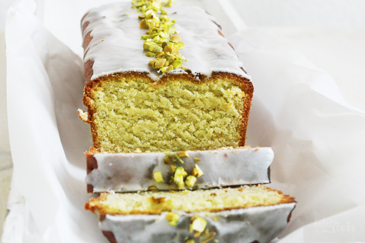 Easy-Peasy Avocado Cake | Bake to the roots