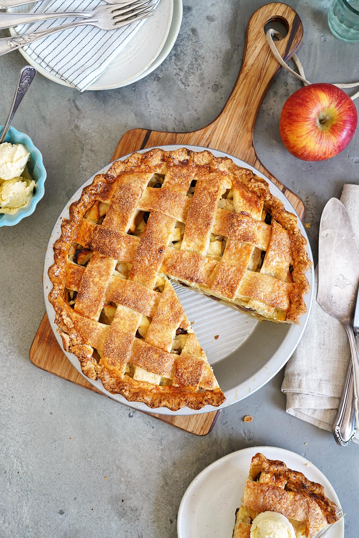 »Old-fashioned« Apple Pie | Bake to the roots