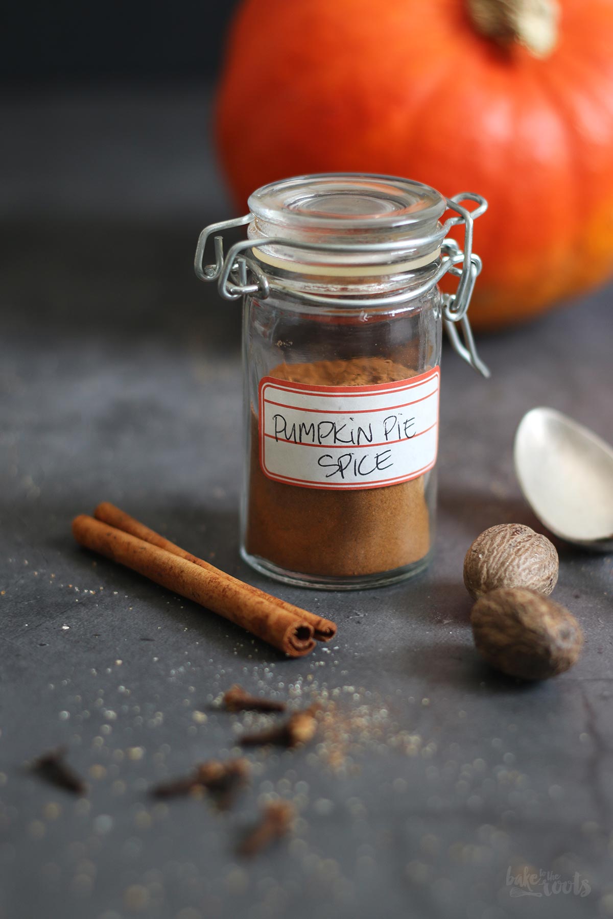Homemade Pumpkin Pie Spice | Bake to the roots