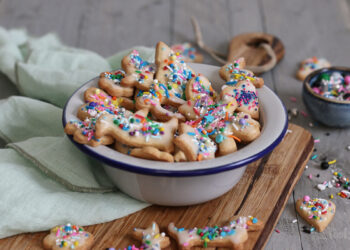 Einfache Butterplätzchen aka. Bunte Ausstecherle | Bake to the roots