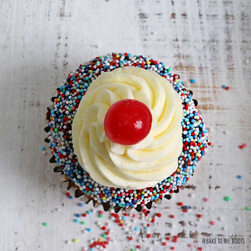 Banana Split Cupcakes | Bake to the roots