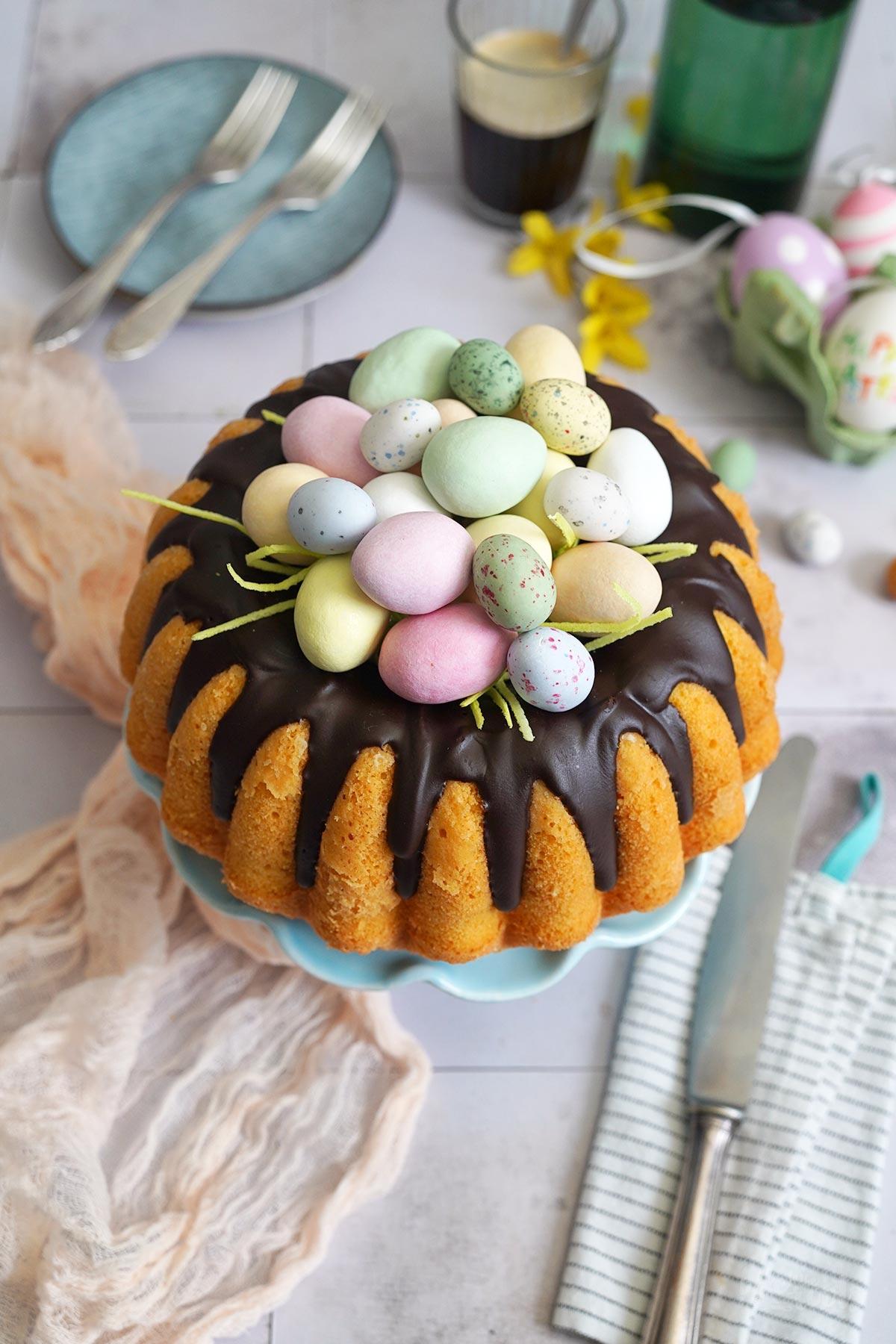 Eierlikör Gugelhupf mit Schokoladenguss | Bake to the roots | Bake to ...