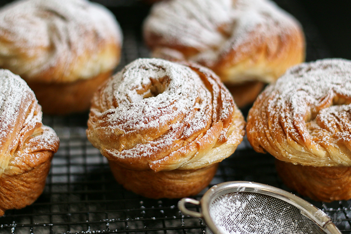 Cruffins – Croissant meets Muffin | Bake to the roots