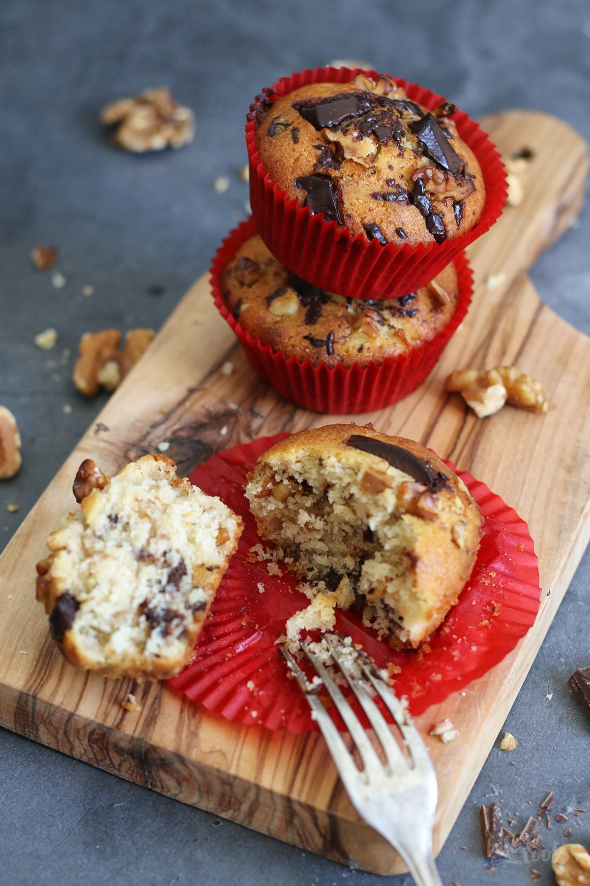 Apfel Walnuss & Schokolade Muffins | Bake to the roots