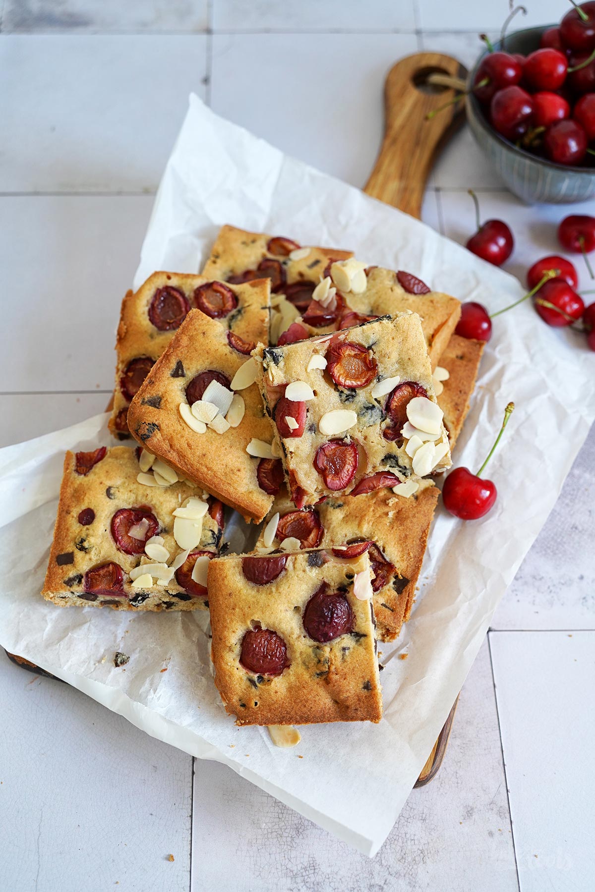 Cherry Chocolate Blondies | Bake to the roots