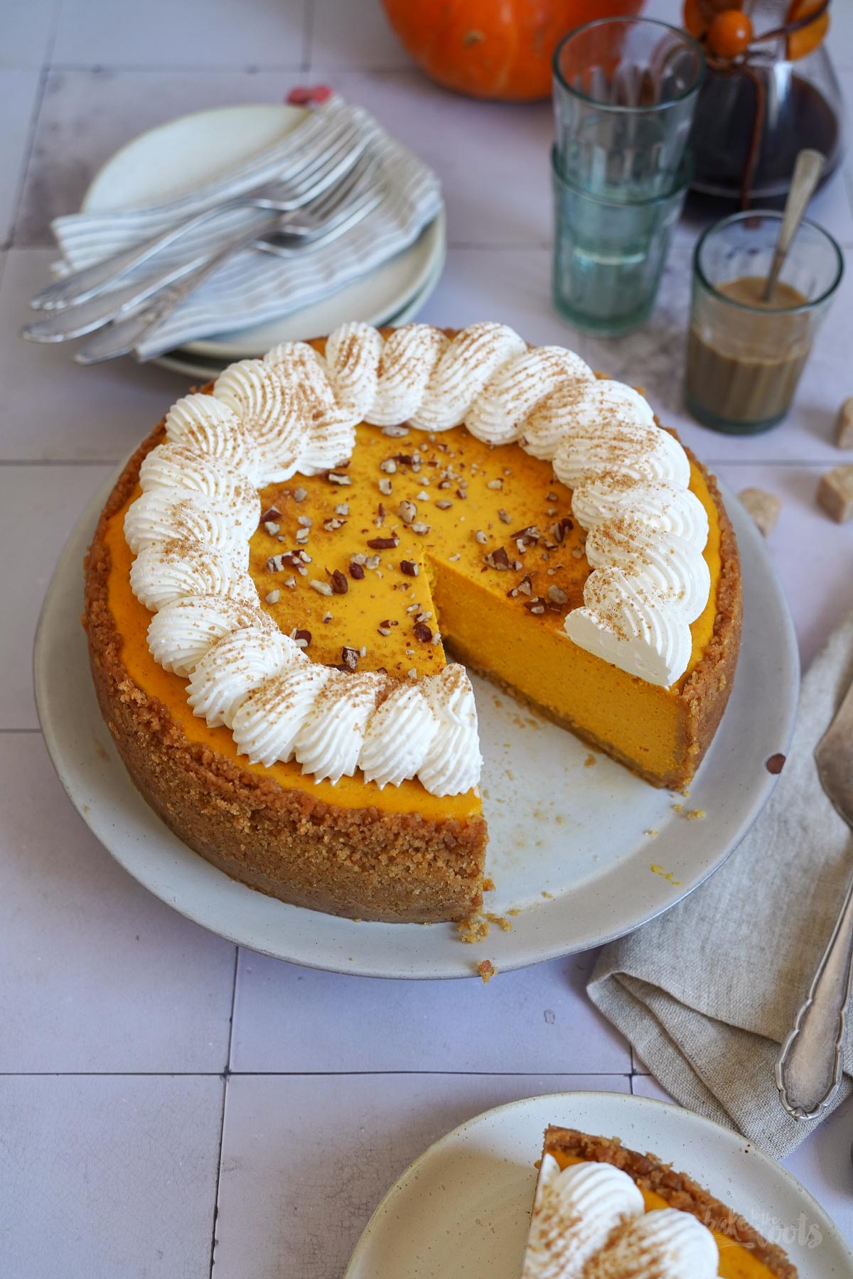 Pumpkin Cheesecake aka. Kürbis Käsekuchen | Bake to the roots