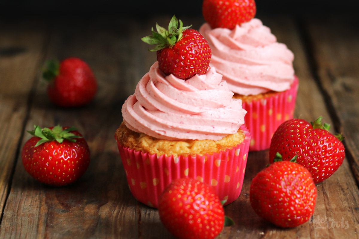 Strawberry Cupcakes | Bake to the roots