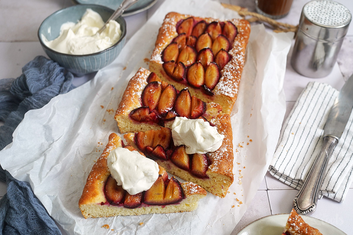 Klassischer Zwetschgendatschi | Bake to the roots