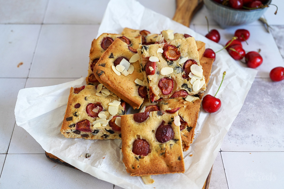 Cherry Chocolate Blondies | Bake to the roots