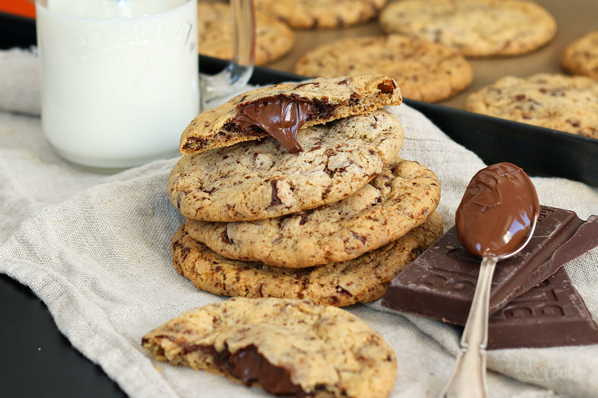 Nutella Stuffed Chocolate Cookies | Bake to the roots