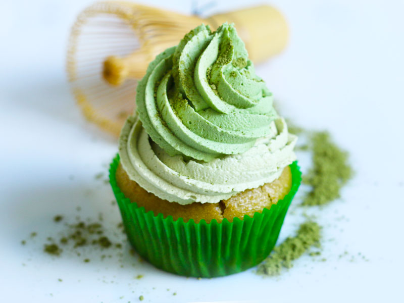 Vegan Matcha Cupcakes | Bake to the roots