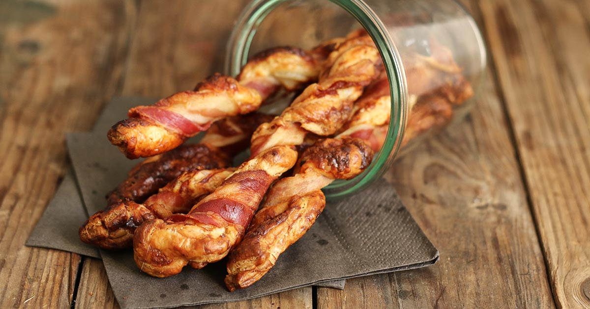 Easy Homemade Bacon on a Stick Recipes 2023 AtOnce