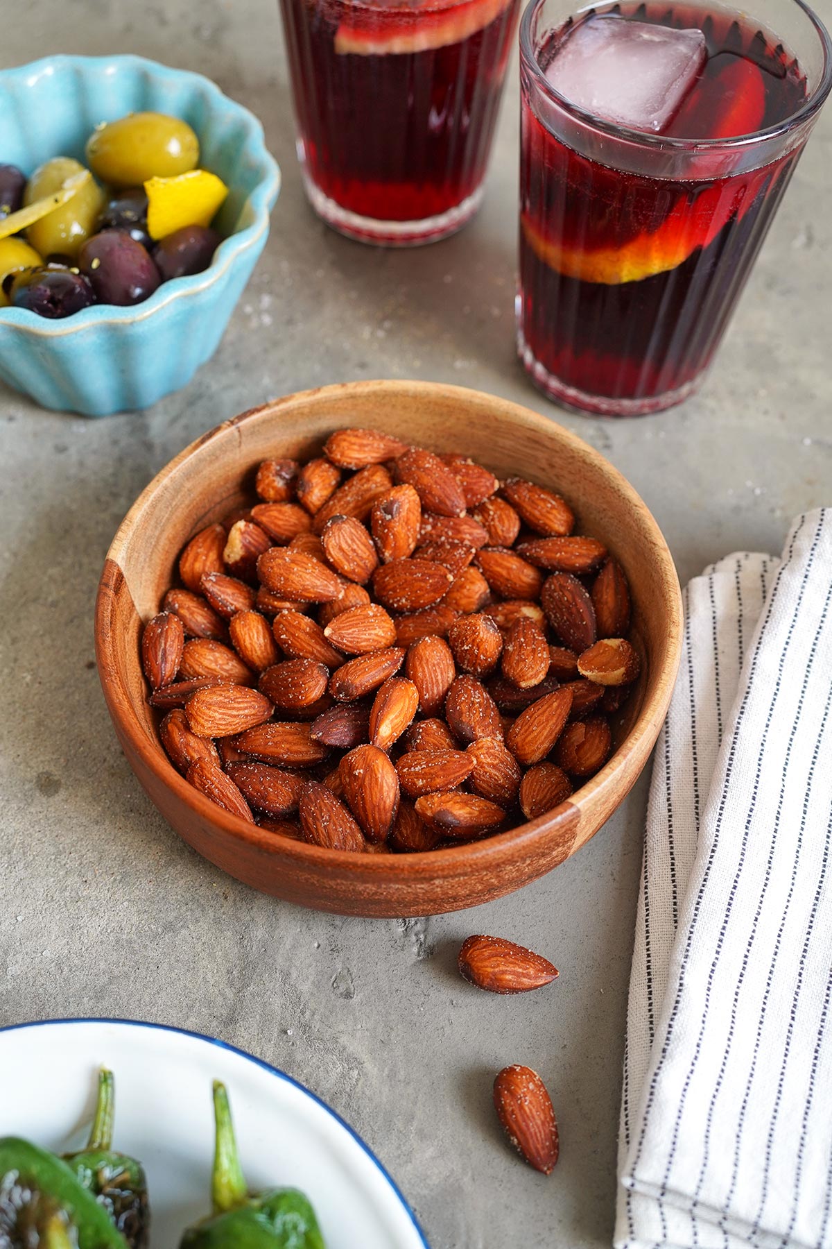 Geröstete Mandeln aka. Almendras Fritas | Bake to the roots