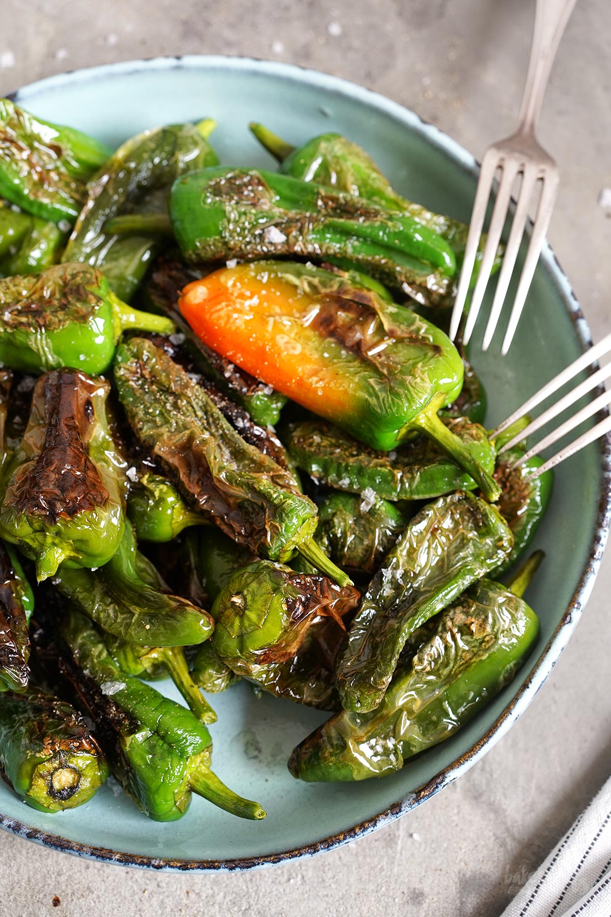 Pimientos de Padrón aka. Bratpaprika | Bake to the roots