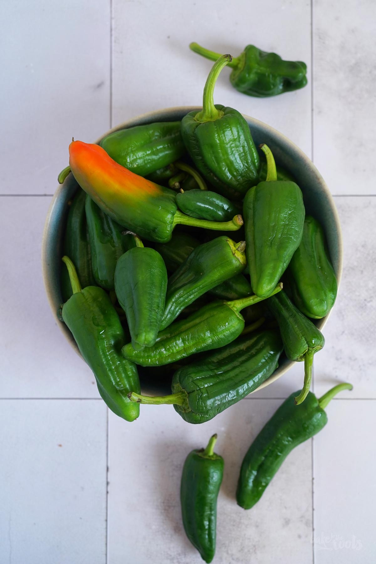 Pimientos de Padrón aka. Bratpaprika | Bake to the roots