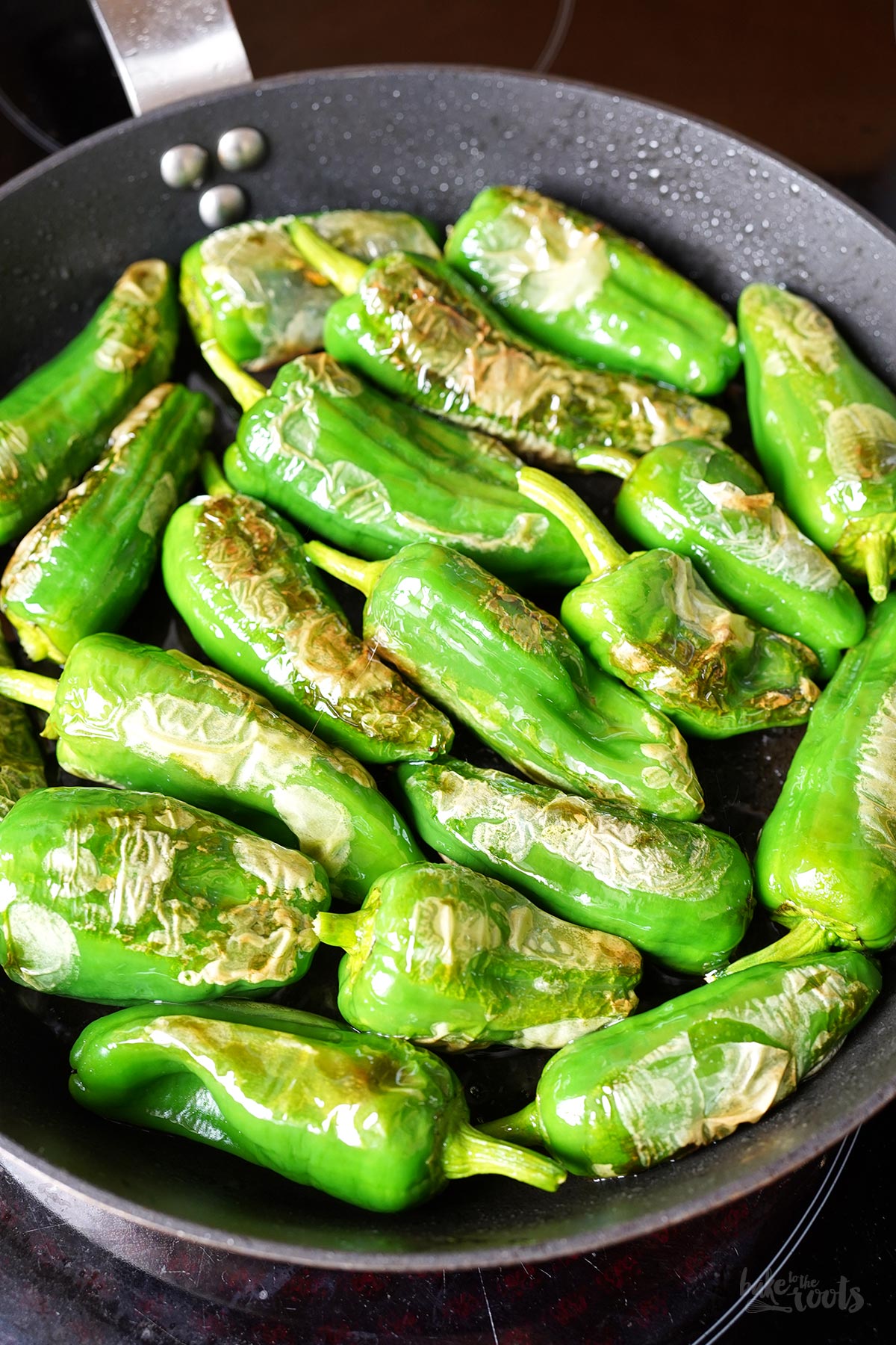 Pimientos de Padrón aka. Bratpaprika | Bake to the roots