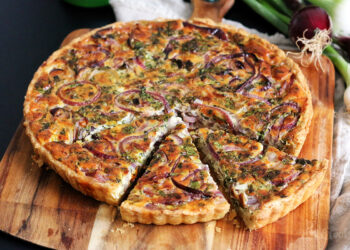 Herbs & Onion Quiche | Bake to the roots