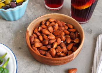 Geröstete Mandeln aka. Almendras Fritas | Bake to the roots