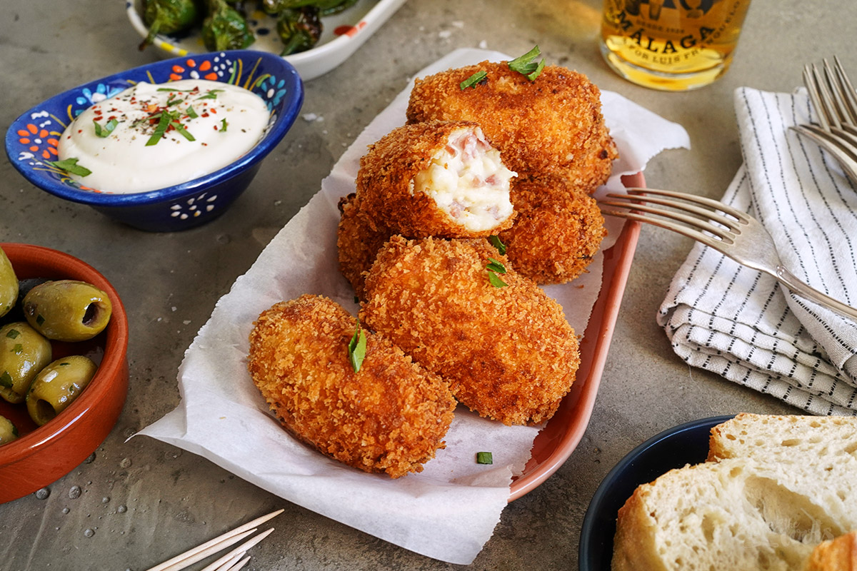 Croquetas de Jamón – der Tapas Klassiker! | Bake to the roots