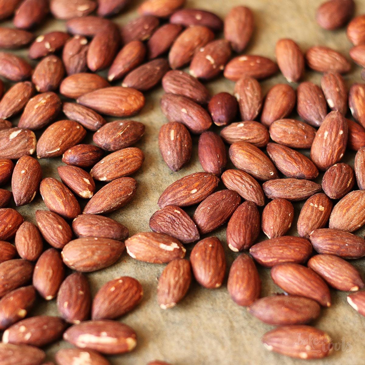 Smoked Almonds aka. Almendras Fritas | Bake to the roots