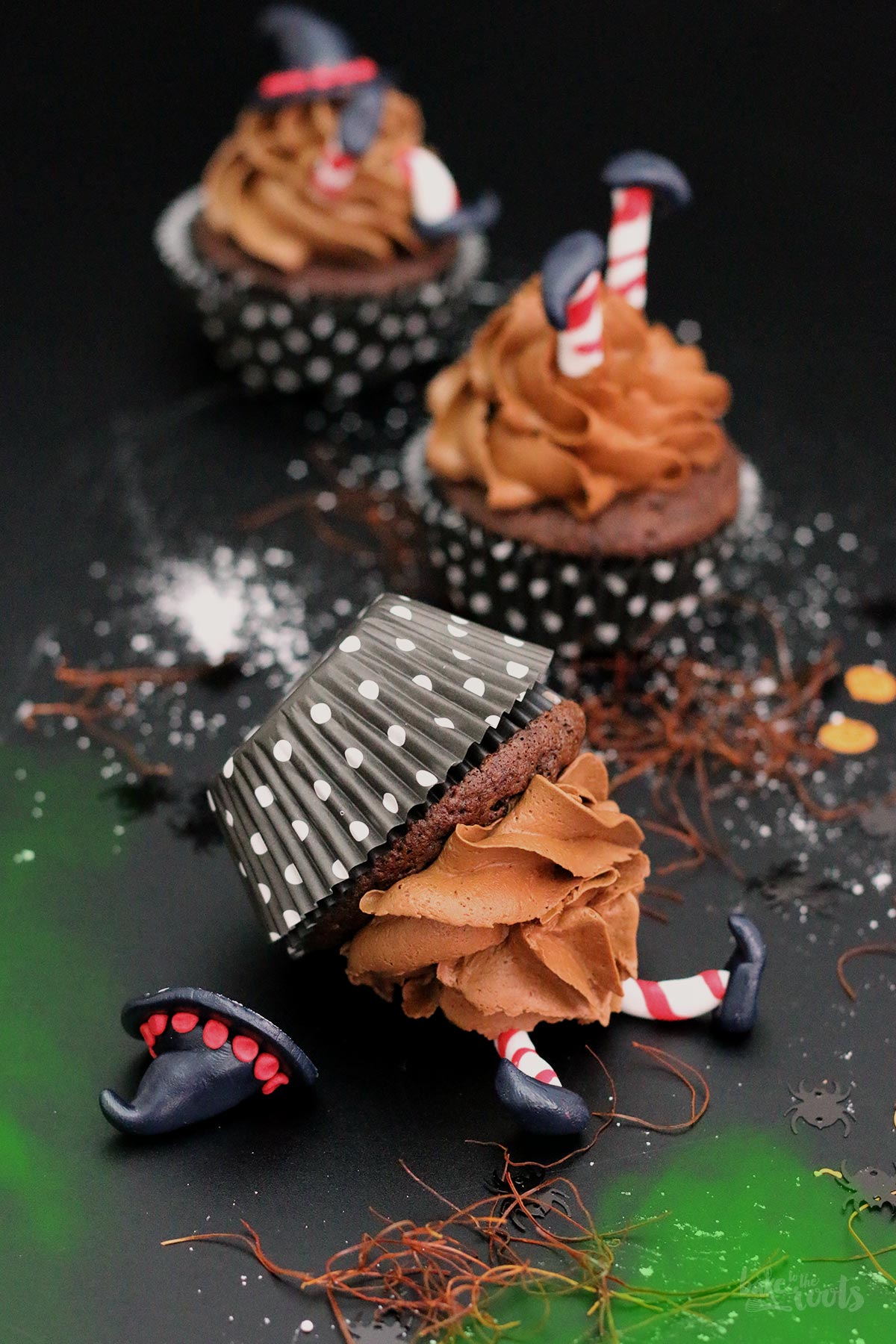 Halloween Chili Chocolate Cupcakes »Wicked Witches of the East« | Bake to the roots
