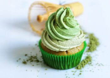 Vegan Matcha Cupcakes | Bake to the roots