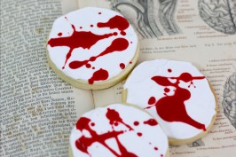 Halloween Cookies "Bloody Mess" | Bake to the roots