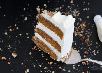 Vegan Carrot Cake | Bake to the roots