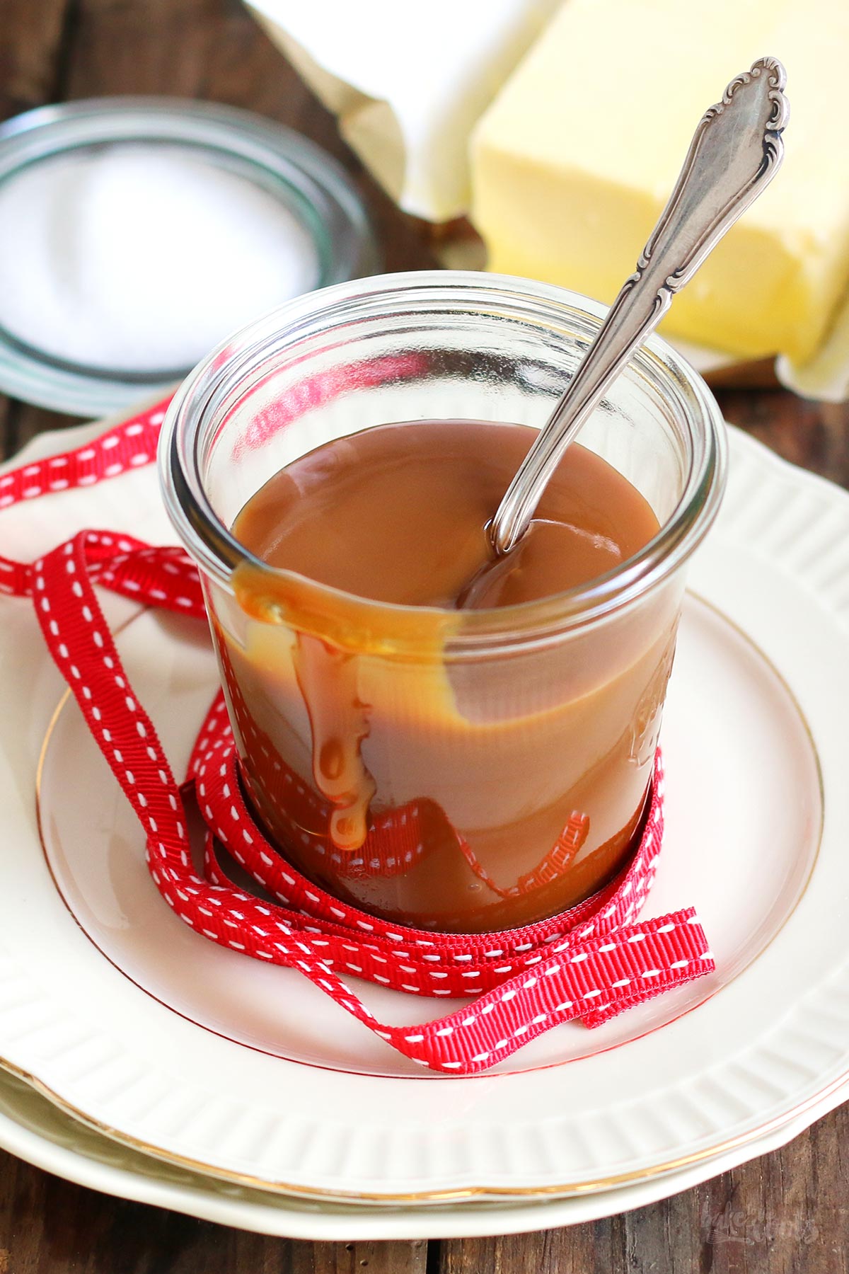 Homemade Salted Caramel Sauce | Bake to the roots