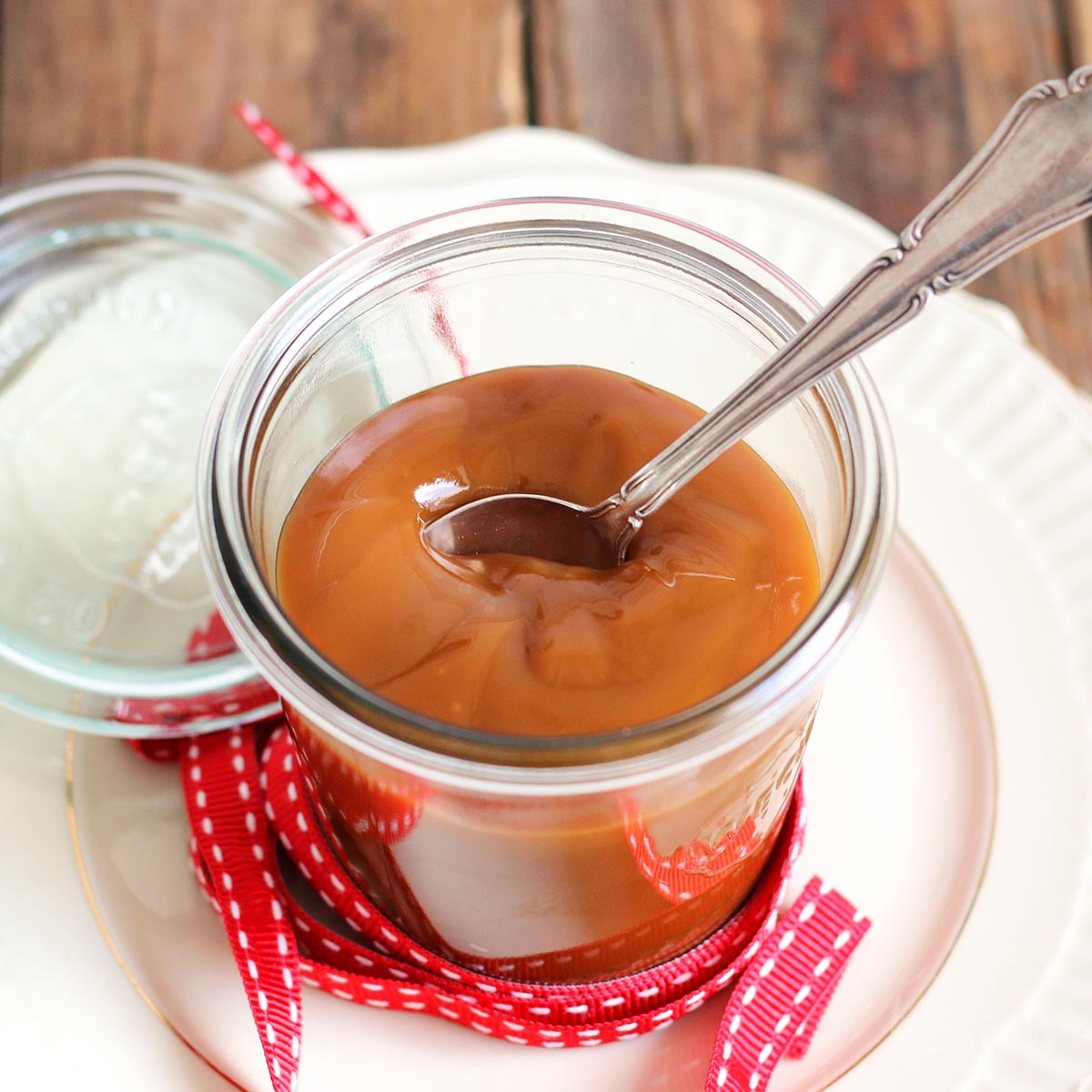 Homemade Salted Caramel Sauce | Bake to the roots