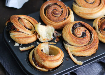 Cruffins with Prunes | Bake to the roots