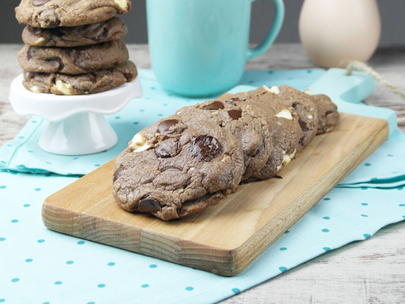 Soft Nutella Double Chocolate Chip Cookies | Cookie Friday with "Nom Noms Treats of Life"