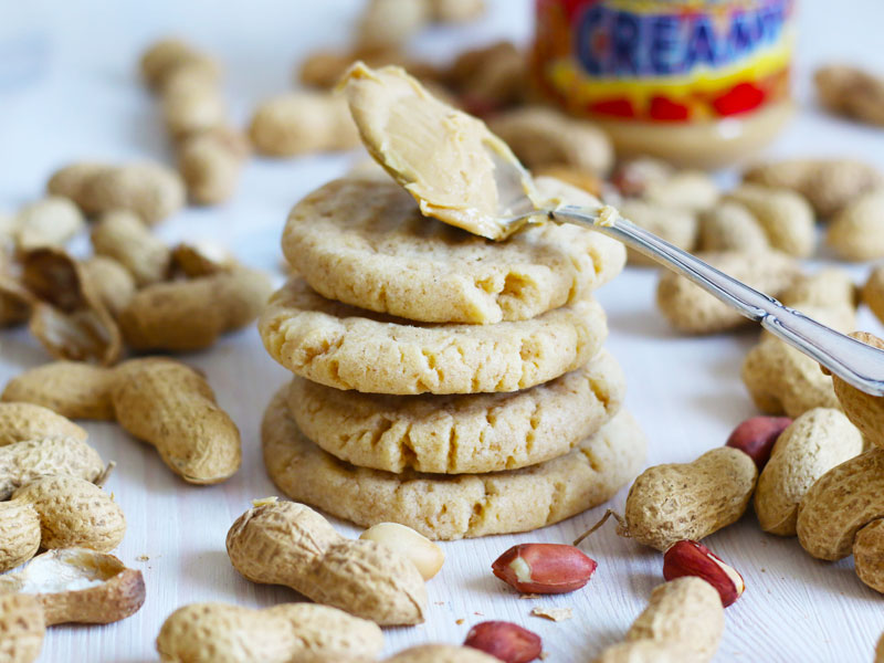 Peanut Butter Cookies | Bake to the roots