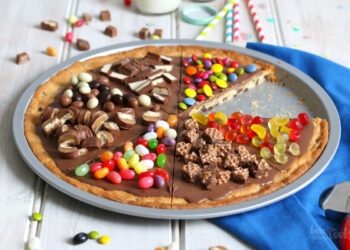 Cookie Pizza | Bake to the roots