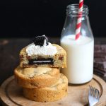 (Mini) Chocolate Chip Oreo Cookie Cakes | Bake to the roots