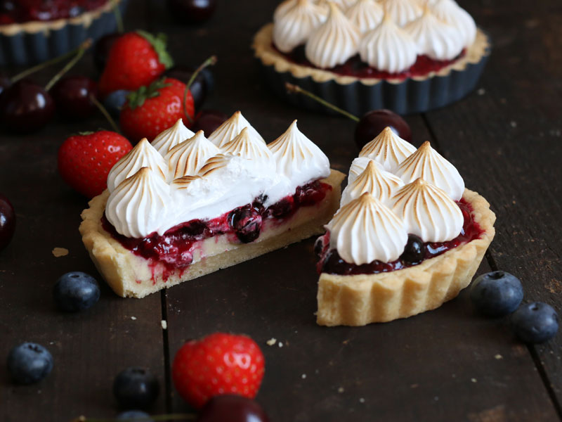 Wild Berry Mascarpone Meringue Tartlets | Bake to the roots