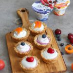 Cookie Cups with Skyr | Bake to the roots