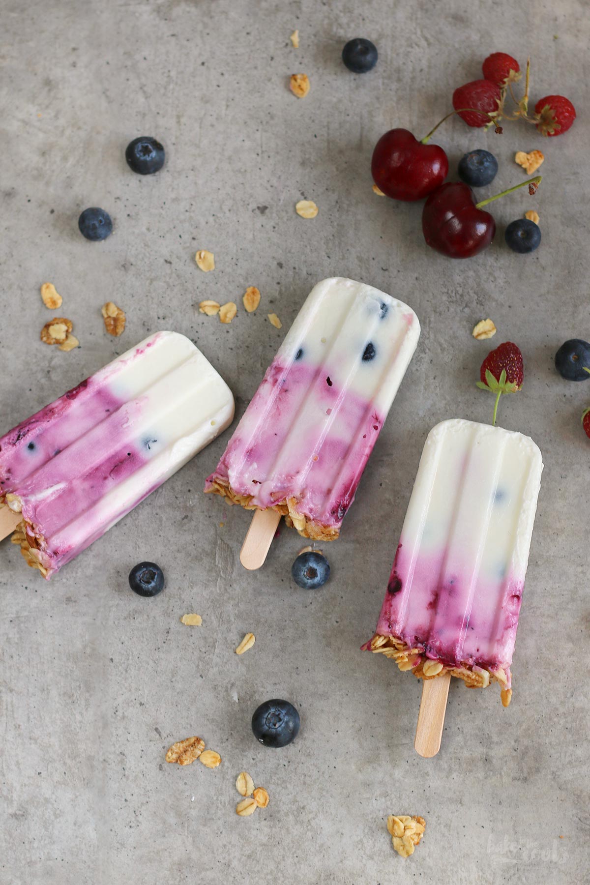 Popsicles mit Skyr & Granola | Bake to the roots